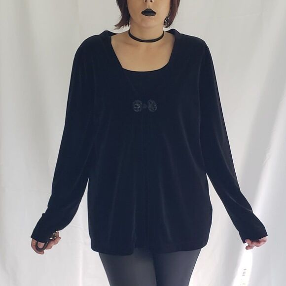 White Stag Tops - NWT White Stag Black Velvet Top‎